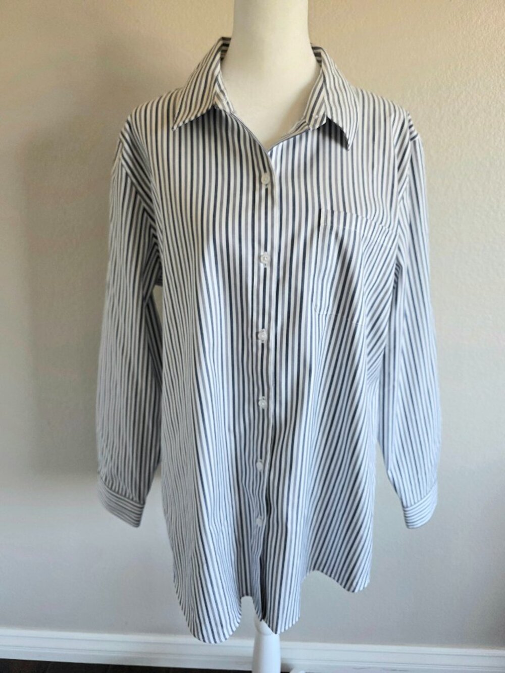 NEW Coldwater Creek Button Up Shirt Cotton White Gray Stripe Size L Long Sleeve